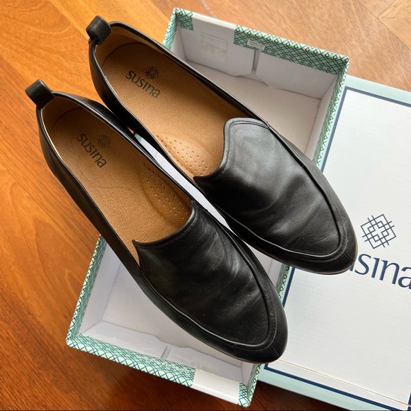 Susina Kellen Almond Toe Loafer - Picture 3 of 4